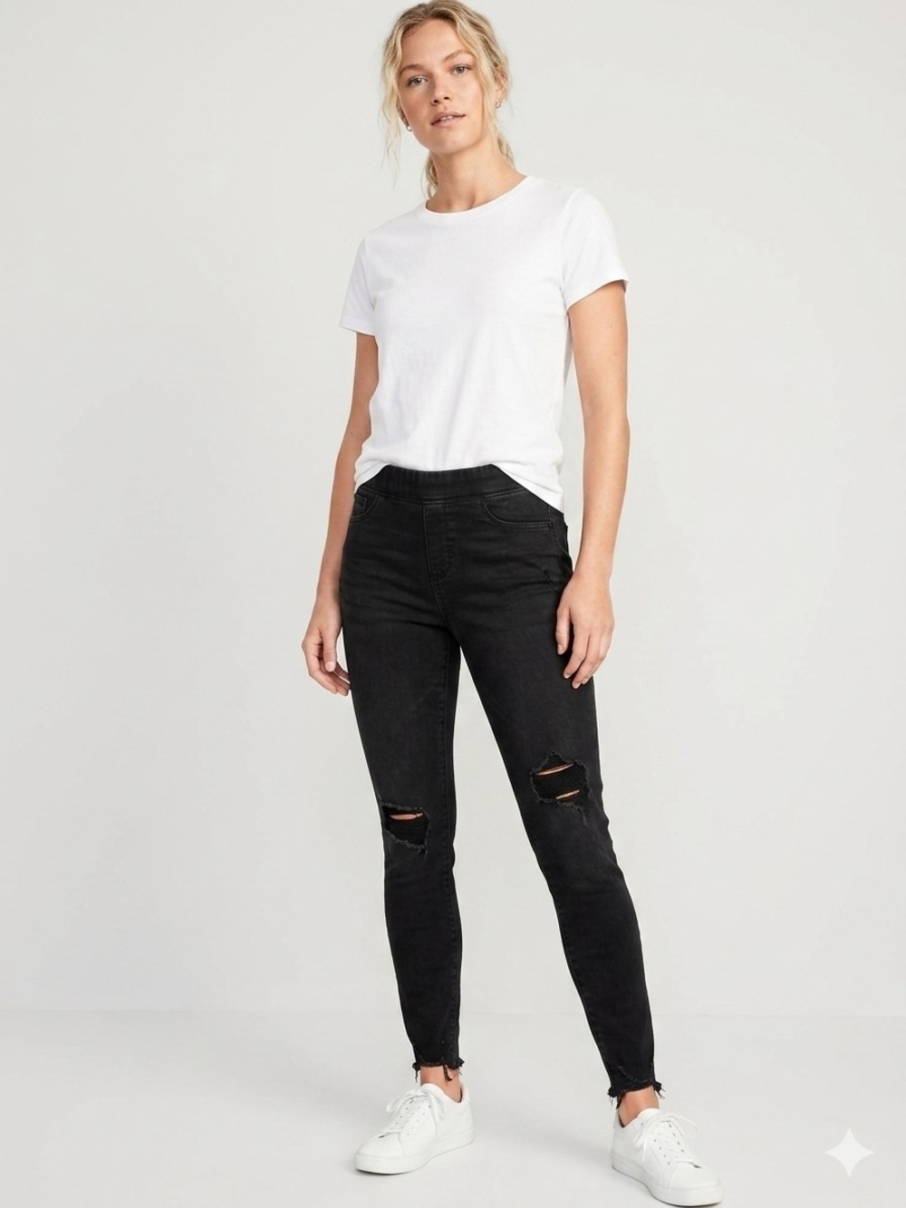 Old Navy Black Mid-Rise Ripped Skinny Pull On Jeans - Women